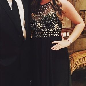 PROM/FORMAL DRESS
